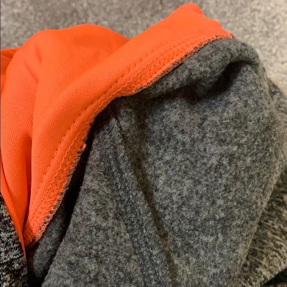 Sweatshirt - Picture 6 of 6